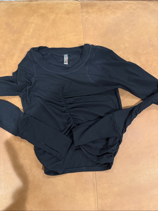 FP Movement by Free People Tops - Free People Movement women’s Long Sleeve Ruched Front Top - Black